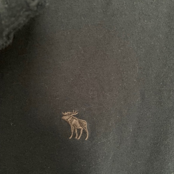 Abercrombie and Fitch long sleeve tee - Picture 4 of 4